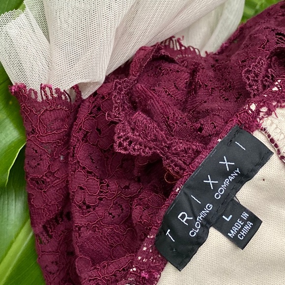TRIXXI Clothing Company Burgundy Wine Lace Dress. 3/4 sleeves , Juniors Large - Picture 3 of 8